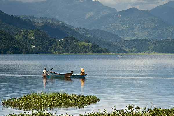 費娃湖