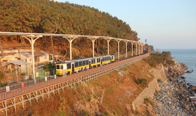海雲台海岸列車