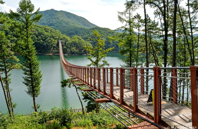 馬場湖水吊橋