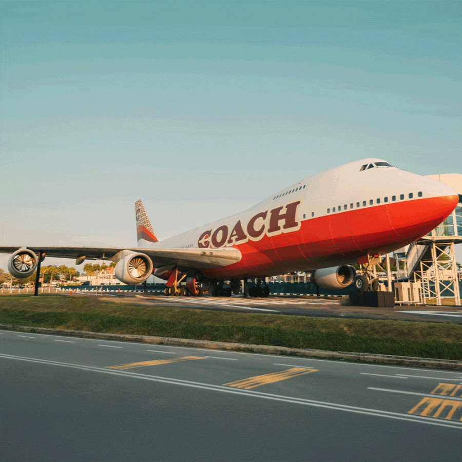 世界首創COACH航空專賣店