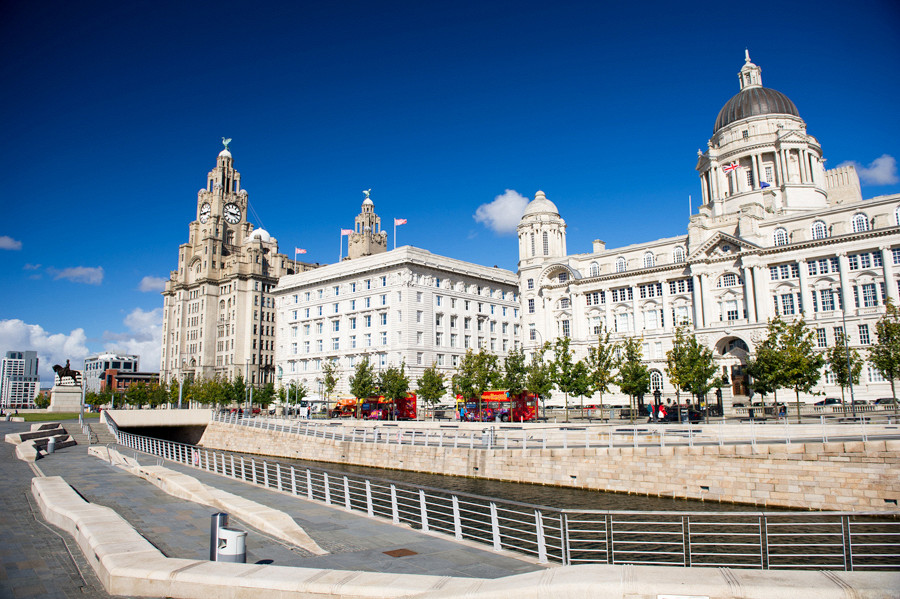 THREE GRACES