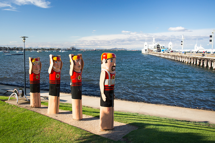 吉隆彩繪木偶樁Geelong Bollards