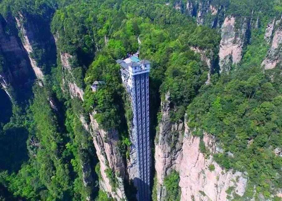百龍電梯